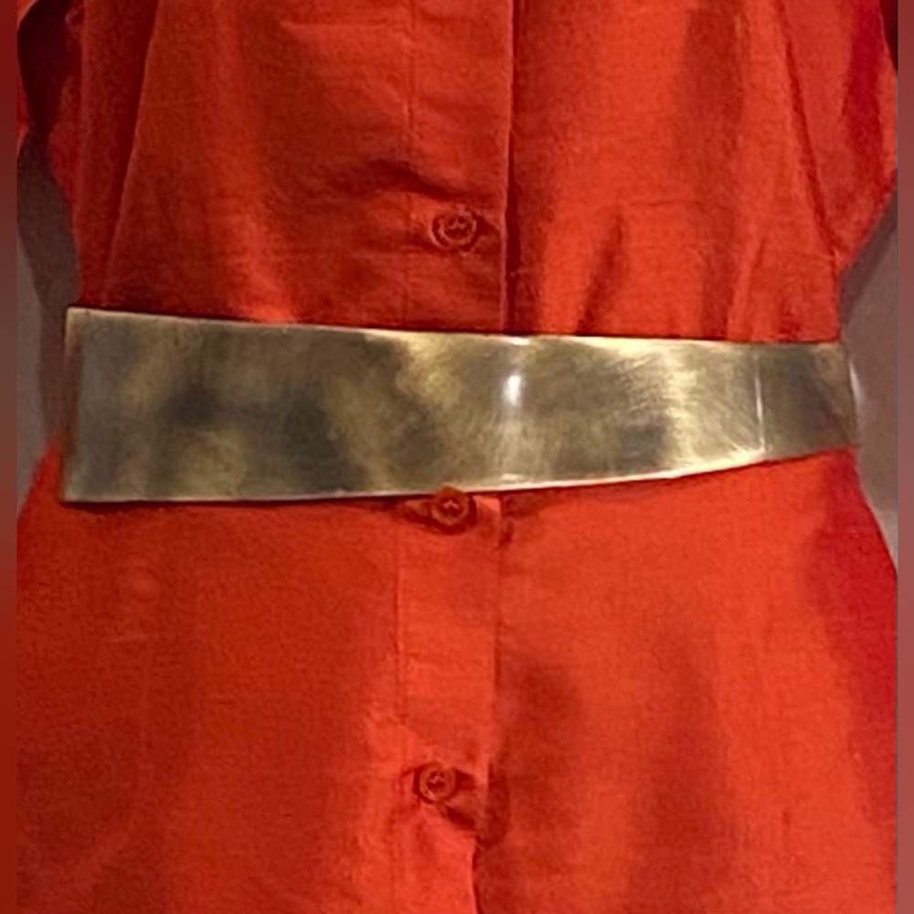 Donna Karan New York creative brass plate and black leather belt - Picture 4 of 13